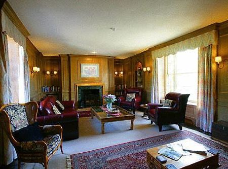 The Three Cocks Coaching Inn Glasbury Extérieur photo