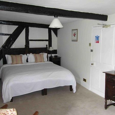 The Three Cocks Coaching Inn Glasbury Chambre photo