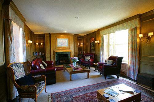 The Three Cocks Coaching Inn Glasbury Extérieur photo